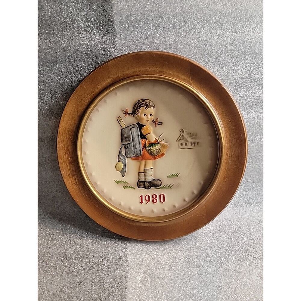 Vintage MJ Hummel Goebel Plate 1980 10th Annual Plate # 273 W. Germany‎